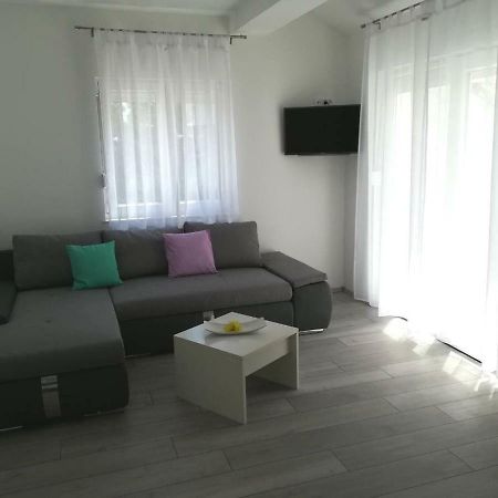 Apartments Brodarica Brodarica  Extérieur photo
